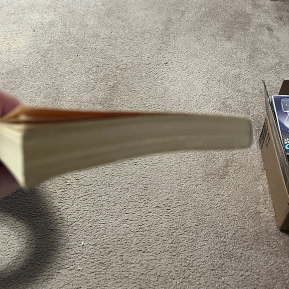 Confessions of a Shopaholic Book by Sophie Kinsella - Picture 4 of 6